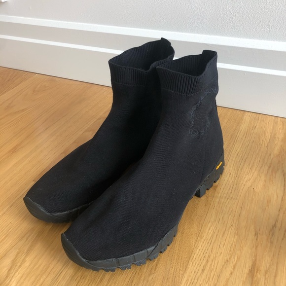 1017 ALYX Men’s Black Hiking Boot Stretch-knit - Picture 5 of 13